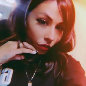 Meet your Posher, Denise